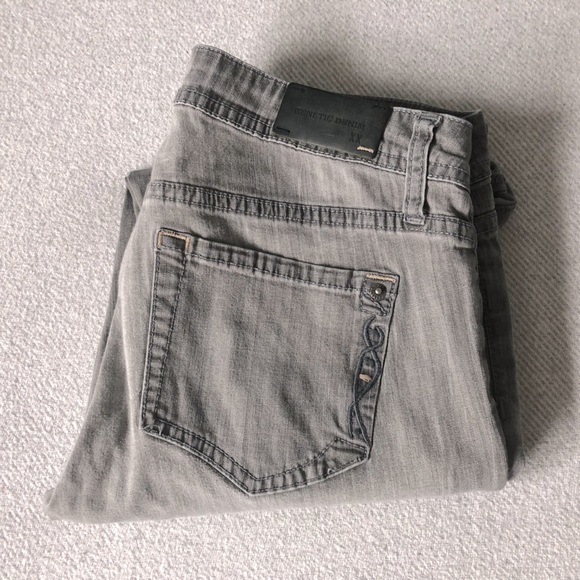 Grey Genetic Denim Ankle Length Jeans - Picture 3 of 5